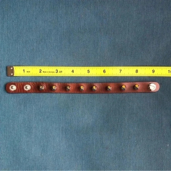 Brown Leather Punk Goth Rock Spike Metal Stud Snap Cuff Bracelet NWT - Picture 3 of 4